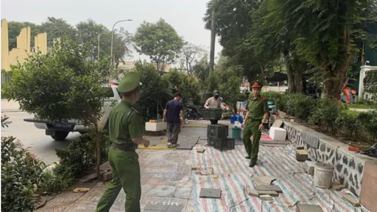 Phường Tây Hồ (Hà Nội): Xử phạt gần 600 triệu đồng các lỗi vi phạm trật tự đô thị trong 3 tháng đầu năm 2026- Ảnh 6.