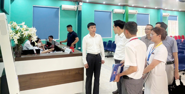 TRẠM Y TẾ SÓC SƠN ĐÓN TIẾP ĐOÀN CÔNG TÁC BỆNH VIỆN ĐA KHOA XANH PÔN KHẢO SÁT, HỖ TRỢ CHUYÊN MÔN Y TẾ VÀ CHUYỂN ĐỔI SỐ.- Ảnh 2.