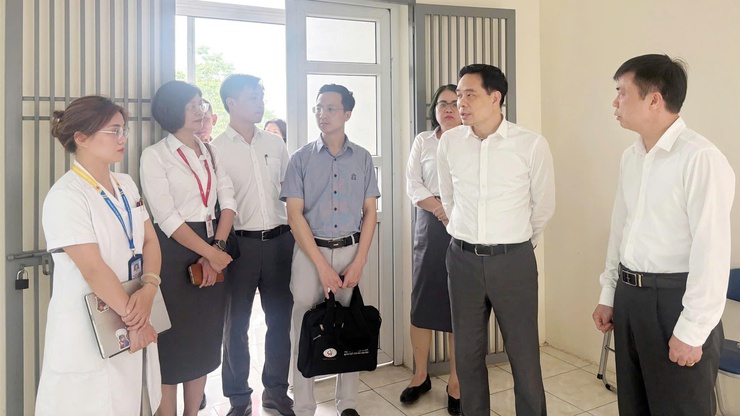 TRẠM Y TẾ SÓC SƠN ĐÓN TIẾP ĐOÀN CÔNG TÁC BỆNH VIỆN ĐA KHOA XANH PÔN KHẢO SÁT, HỖ TRỢ CHUYÊN MÔN Y TẾ VÀ CHUYỂN ĐỔI SỐ.- Ảnh 3.