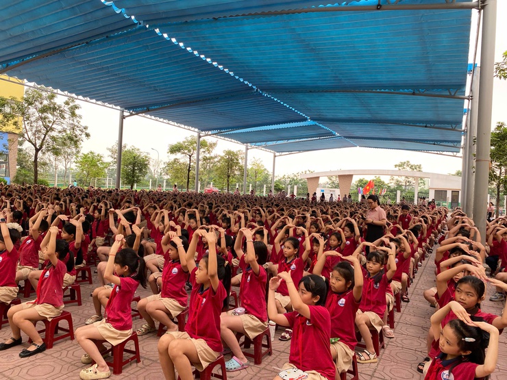 Chương trình giới thiệu - biểu diễn vở diễn được chuyển thể từ các tác phẩm văn học nổi tiếng của Việt Nam và thế giới tại trường Tiểu học Thăng Long - Ảnh 7.