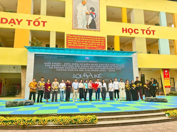 Chương trình giới thiệu - biểu diễn vở diễn được chuyển thể từ các tác phẩm văn học nổi tiếng của Việt Nam và thế giới tại trường Tiểu học Thăng Long - Ảnh 1.