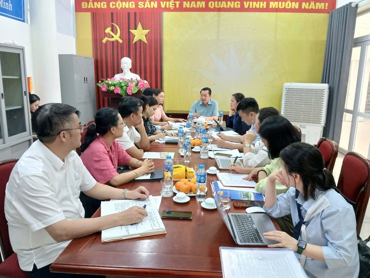 Đoàn khảo sát của Sở Văn hóa và Thể thao Hà Nội làm việc tại phường Đông Ngạc về thí điểm mô hình tổ chức hoạt động tại thiết chế văn hóa, thể thao cơ sở- Ảnh 1.