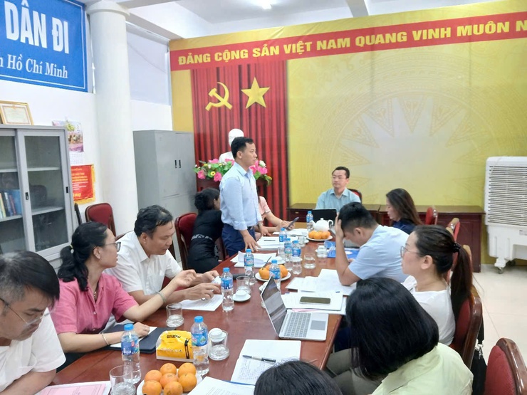 Đoàn khảo sát của Sở Văn hóa và Thể thao Hà Nội làm việc tại phường Đông Ngạc về thí điểm mô hình tổ chức hoạt động tại thiết chế văn hóa, thể thao cơ sở- Ảnh 4.