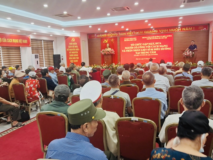 Gặp mặt đoàn người có công và thân nhân liệt sĩ đi điều dưỡng- Ảnh 3.