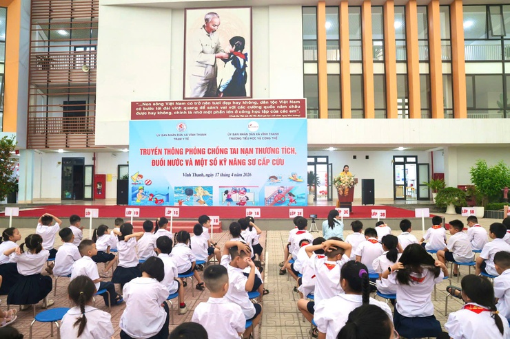 XÃ VĨNH THANH TỔ CHỨC TRUYỀN THÔNG PHÒNG, CHỐNG TAI NẠN THƯƠNG TÍCH, ĐUỐI NƯỚC VÀ KỸ NĂNG SƠ CẤP CỨU- Ảnh 2.