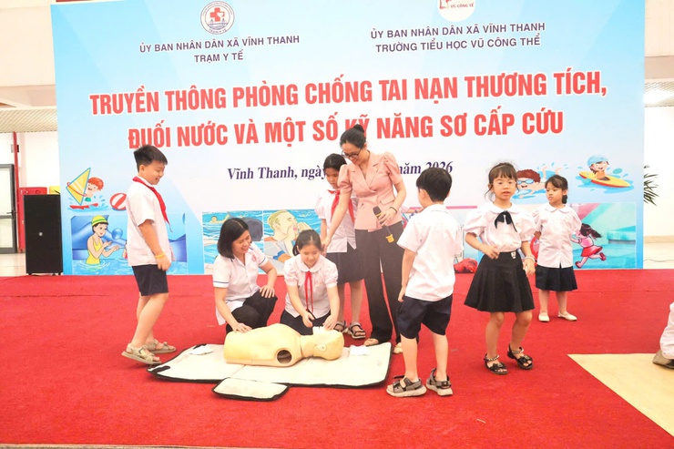 XÃ VĨNH THANH TỔ CHỨC TRUYỀN THÔNG PHÒNG, CHỐNG TAI NẠN THƯƠNG TÍCH, ĐUỐI NƯỚC VÀ KỸ NĂNG SƠ CẤP CỨU- Ảnh 15.