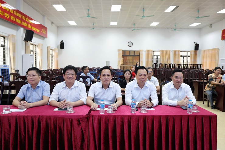 Xã Tam Hưng phát động Quỹ "Vì biển, đảo Việt Nam" năm 2026: Hơn 50 triệu đồng được ủng hộ trong ngày đầu hưởng ứng- Ảnh 3.