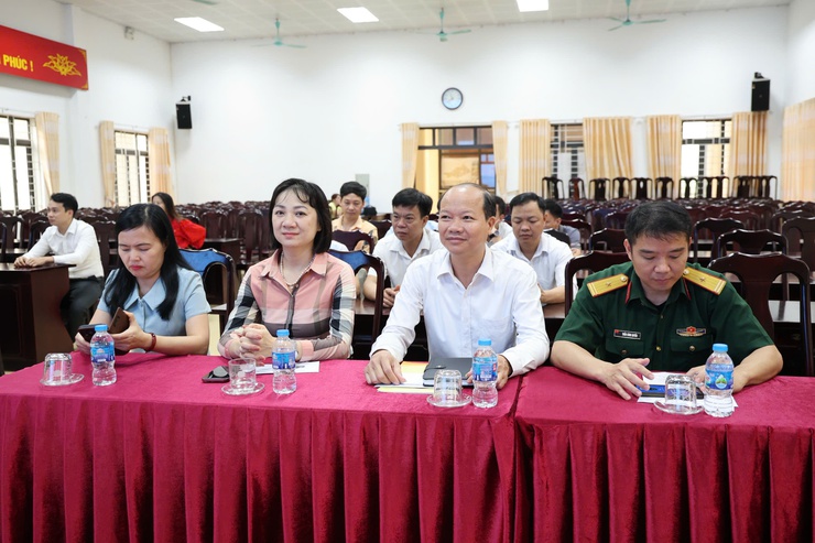 Xã Tam Hưng phát động Quỹ "Vì biển, đảo Việt Nam" năm 2026: Hơn 50 triệu đồng được ủng hộ trong ngày đầu hưởng ứng- Ảnh 4.