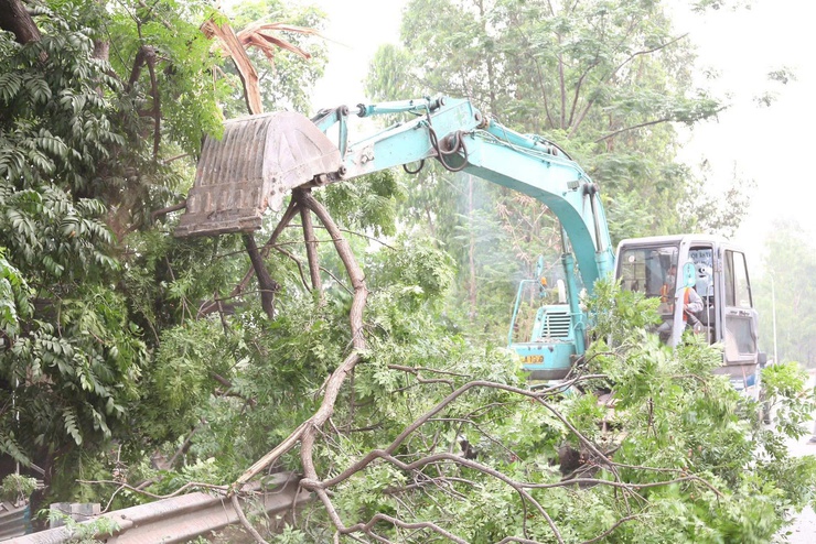 XÃ SÓC SƠN RA QUÂN GIẢI TỎA VI PHẠM HÀNH LANG AN TOÀN GIAO THÔNG DỌC QUỐC LỘ 18- Ảnh 3.
