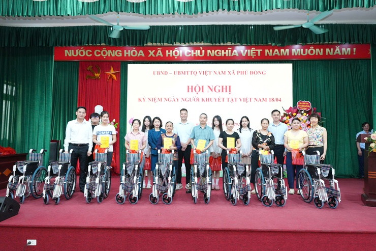 Xã Phù Đổng tổ chức Hội nghị kỷ niệm Ngày người khuyết tật Việt Nam 18/4. - Ảnh 7.