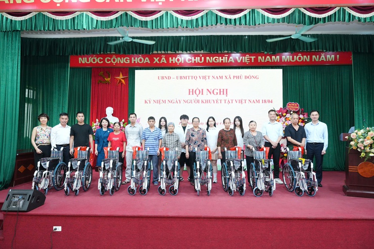Xã Phù Đổng tổ chức Hội nghị kỷ niệm Ngày người khuyết tật Việt Nam 18/4. - Ảnh 9.
