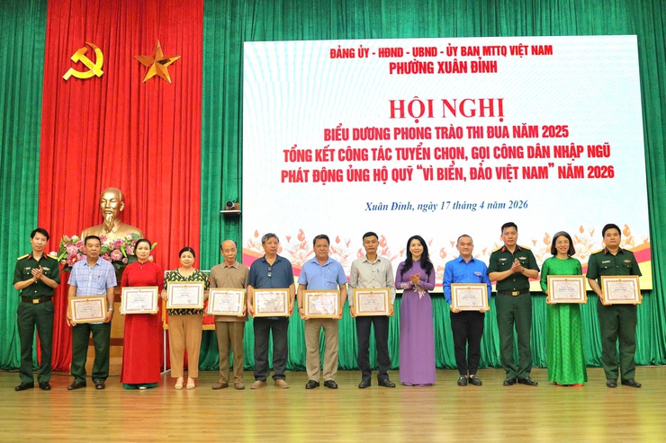 Xuân Đỉnh biểu dương phong trào thi đua năm 2025, khẳng định những kết quả nổi bật trên các lĩnh vực- Ảnh 4.