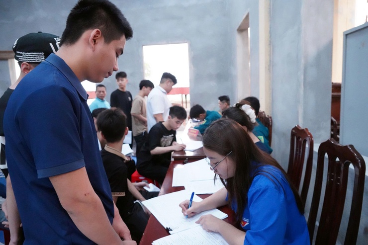Phường Chương Mỹ thực hiện hiệu quả ngày đầu đăng ký nghĩa vụ quân sự năm 2026- Ảnh 4.