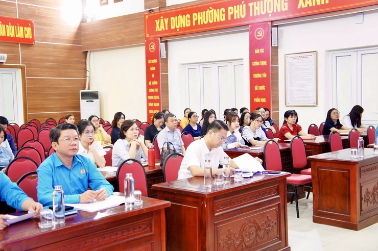Phường Phú Thượng tăng cường thực hiện chính sách BHXH, BHYT, BHTN – đồng hành cùng doanh nghiệp và người lao động- Ảnh 1.