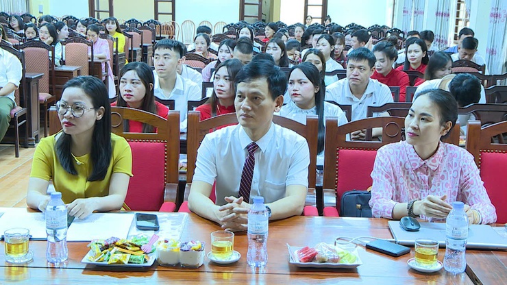 Lễ bế giảng lớp bồi dưỡng lý luận chính trị dành cho đảng viên mới khóa I năm 2026- Ảnh 2.