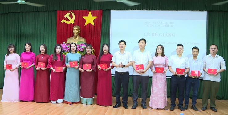 Lễ bế giảng lớp bồi dưỡng lý luận chính trị dành cho đảng viên mới khóa I năm 2026- Ảnh 8.