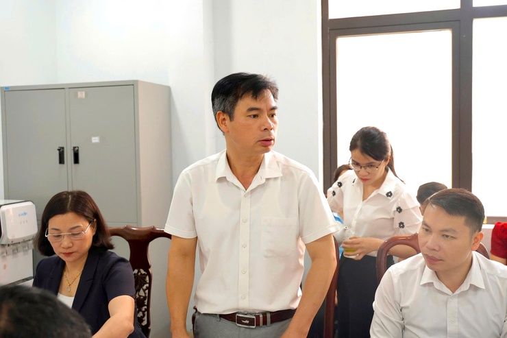 Thường trực Đảng ủy xã Thiên Lộc làm việc với Trung tâm Dịch vụ tổng hợp xã về công tác lãnh đạo, chỉ đạo thực hiện các nhiệm vụ, đánh giá tình hình, kết quả công tác quí I; phương hướng, nhiệm vụ quí II/2026.- Ảnh 11.