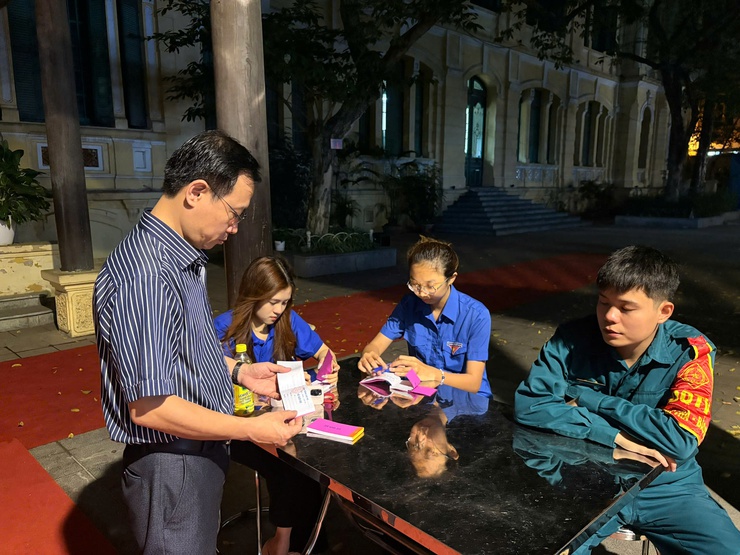 PHƯỜNG CỬA NAM DUY TRÌ TRÔNG GIỮ XE MIỄN PHÍ CUỐI TUẦN- Ảnh 2.