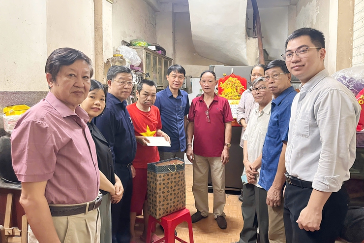 Ấm áp nghĩa tình ngày Người khuyết tật Việt Nam tại phường Thanh Xuân- Ảnh 3.