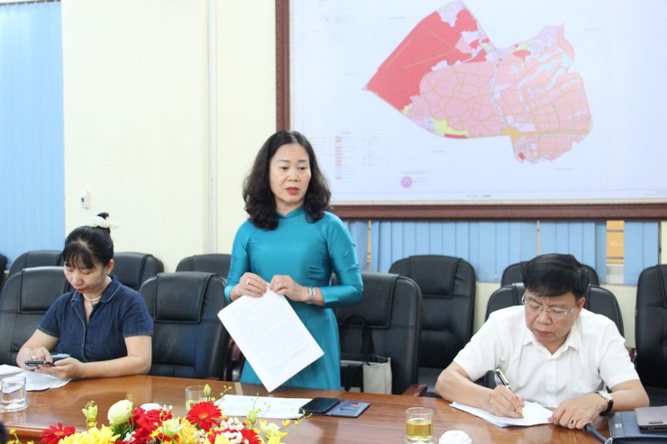 Hòa Lạc họp nghe báo cáo tiến độ GPMB Dự án Khu Công nghệ cao, Dự án cải tạo, nâng cấp đường tỉnh lộ 420 và rà soát quỹ đất tái định cư- Ảnh 2.