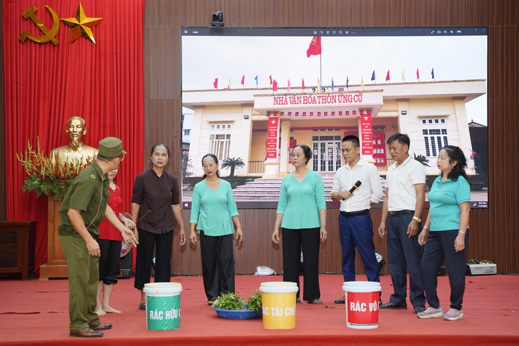 Sôi nổi khai mạc Hội thi "Chuyên Mỹ chung tay khắc phục 5 điểm nghẽn, xây dựng Thủ đô Hà Nội xanh, văn minh, hiện đại và phát triển bền vững"- Ảnh 6.