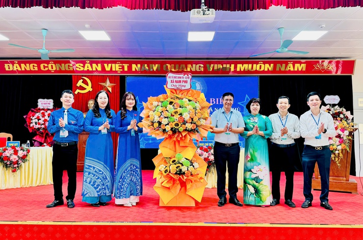 Thanh niên Nam Phù: Viết tiếp khát vọng cống hiến trong kỷ nguyên số- Ảnh 2.