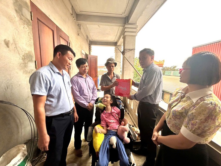 Phúc Lộc: Thăm, tặng quà người khuyết tật đặc biệt có hoàn cảnh khó khăn nhân dịp kỷ niệm 28 năm Ngày Người khuyết tật Việt Nam (18/4/1998 – 18/4/2026)- Ảnh 4.