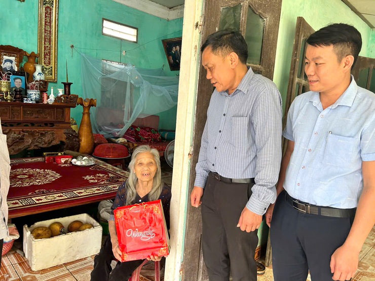 Phúc Lộc: Thăm, tặng quà người khuyết tật đặc biệt có hoàn cảnh khó khăn nhân dịp kỷ niệm 28 năm Ngày Người khuyết tật Việt Nam (18/4/1998 – 18/4/2026)- Ảnh 1.