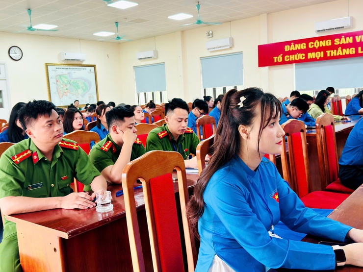 Thanh niên Nam Phù: Viết tiếp khát vọng cống hiến trong kỷ nguyên số- Ảnh 8.