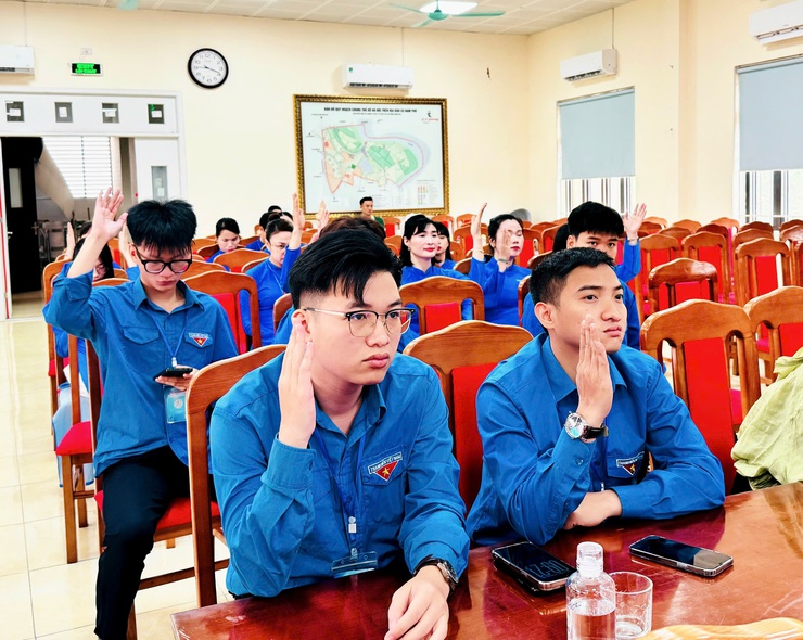 Thanh niên Nam Phù: Viết tiếp khát vọng cống hiến trong kỷ nguyên số- Ảnh 10.