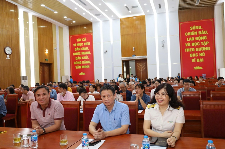 UBND phường Yên Sở tổ chức Hội nghị tập huấn "Số hóa quản lý Thuế cho hộ kinh doanh"- Ảnh 1.