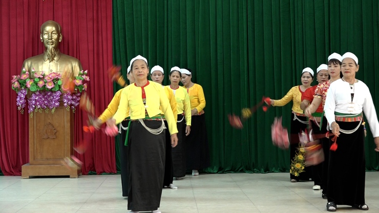 Du lịch cộng đồng Mường Cốc ( xã Mỹ Đức) – điểm hẹn “ Hương sen ngát núi, tình người nồng nàn”- Ảnh 12.