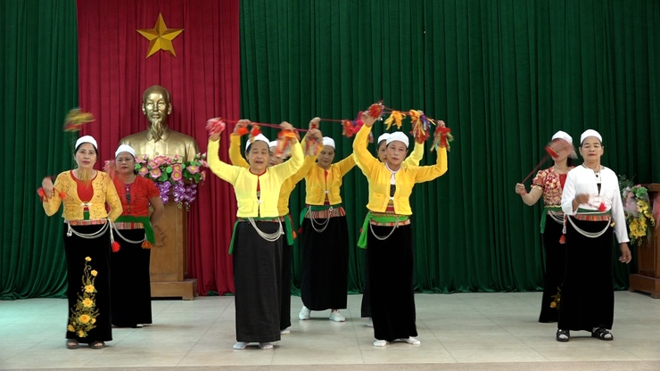 Du lịch cộng đồng Mường Cốc ( xã Mỹ Đức) – điểm hẹn “ Hương sen ngát núi, tình người nồng nàn”- Ảnh 13.