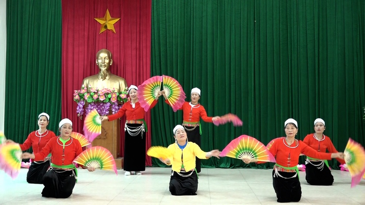 Du lịch cộng đồng Mường Cốc ( xã Mỹ Đức) – điểm hẹn “ Hương sen ngát núi, tình người nồng nàn”- Ảnh 23.