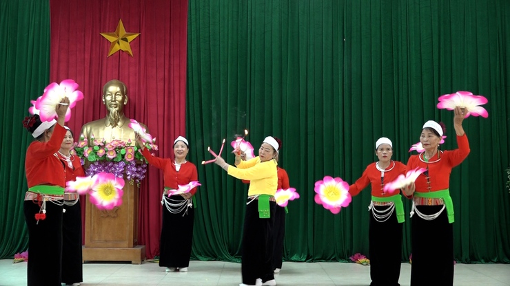 Du lịch cộng đồng Mường Cốc ( xã Mỹ Đức) – điểm hẹn “ Hương sen ngát núi, tình người nồng nàn”- Ảnh 26.