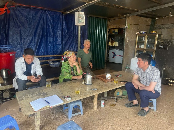 Hòa Lạc họp nghe báo cáo tiến độ GPMB Dự án Khu Công nghệ cao, Dự án cải tạo, nâng cấp đường tỉnh lộ 420 và rà soát quỹ đất tái định cư- Ảnh 3.