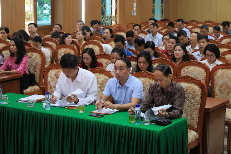 UBND XÃ THƯ LÂM TỔ CHỨC HỘI NGHỊ GIAO BAN CÁC BAN CHỈ ĐẠO VÀ TRIỂN KHAI CÁC KẾ HOẠCH “THÁNG HÀNH ĐỘNG VÌ AN TOÀN THỰC PHẨM”, “THÁNG NHÂN ĐẠO”, - Ảnh 1.