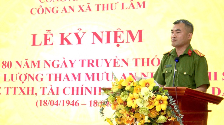 CÔNG AN XÃ THƯ LÂM TRANG TRỌNG TỔ CHỨC LỄ KỶ NIỆM 80 NĂM NGÀY TRUYỀN THỐNG CÁC LỰC LƯỢNG TRONG CÔNG AN NHÂN DÂN- Ảnh 10.