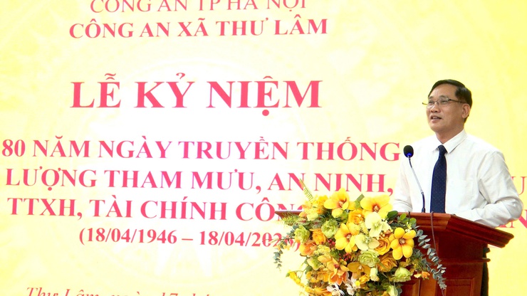 CÔNG AN XÃ THƯ LÂM TRANG TRỌNG TỔ CHỨC LỄ KỶ NIỆM 80 NĂM NGÀY TRUYỀN THỐNG CÁC LỰC LƯỢNG TRONG CÔNG AN NHÂN DÂN- Ảnh 15.