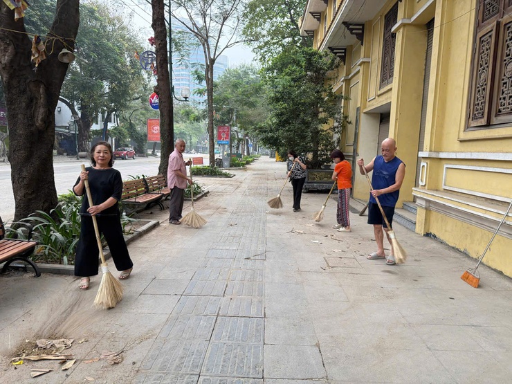 PHƯỜNG CỬA NAM DUY TRÌ TỔNG VỆ SINH MÔI TRƯỜNG SÁNG THỨ 7 HÀNG TUẦN 🌿- Ảnh 3.