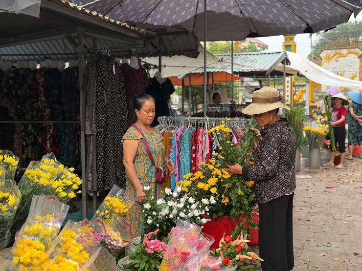  ĐÌNH THỊ NGUYÊN: Chợ phiên neo giữ hồn quê, lễ hội tháng Ba chờ những người con xa quê trở về- Ảnh 5.