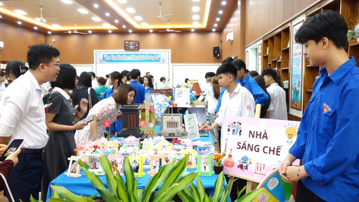 Trường THPT Lương Thế Vinh – Ba Vì tổ chức "Ngày hội STEM - Định hướng nghề nghiệp năm học 2025–2026"- Ảnh 9.