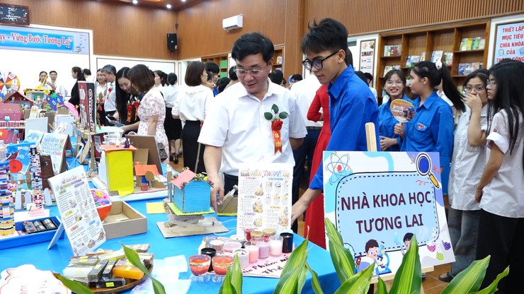 Trường THPT Lương Thế Vinh – Ba Vì tổ chức "Ngày hội STEM - Định hướng nghề nghiệp năm học 2025–2026"- Ảnh 10.