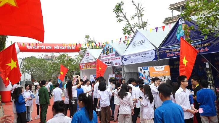 Trường THPT Lương Thế Vinh – Ba Vì tổ chức "Ngày hội STEM - Định hướng nghề nghiệp năm học 2025–2026"- Ảnh 14.