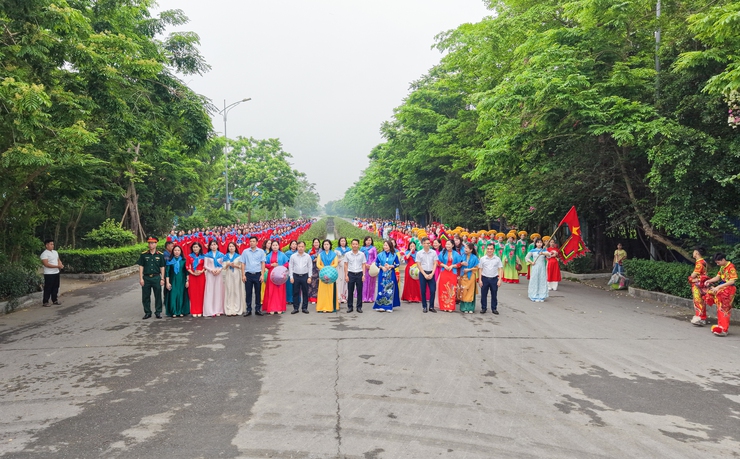 SẮC MÀU PHỤ NỮ QUỐC OAI MỞ MÀN ẤN TƯỢNG CHUỖI HOẠT ĐỘNG LỄ HỘI CHÙA THẦY 2026- Ảnh 2.