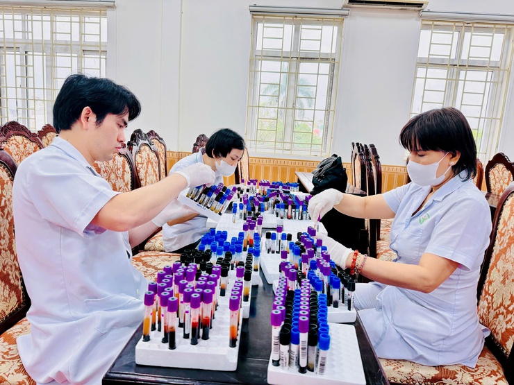 "Giọt hồng Nam Phù" 2026: Hiến giọt máu đào - thắp sáng hy vọng- Ảnh 19.