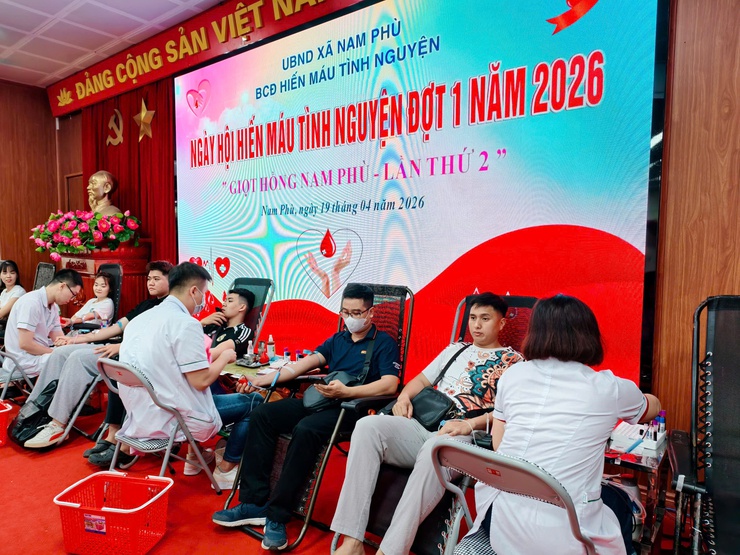 "Giọt hồng Nam Phù" 2026: Hiến giọt máu đào - thắp sáng hy vọng- Ảnh 33.