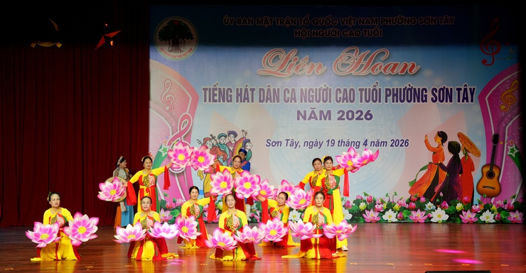 PHƯỜNG SƠN TÂY TỔ CHỨC LIÊN HOAN TIẾNG HÁT DÂN CA NGƯỜI CAO TUỔI NĂM 2026- Ảnh 7.