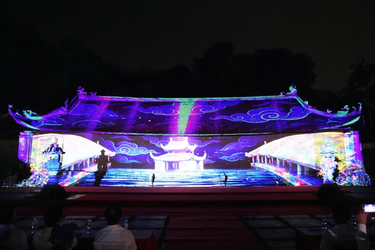 Chùa Thầy đêm 3D Mapping – đẹp “mê ly”, người xem đông chưa từng có ước tính có hơn 20.000 lượt đại biểu, nhân dân và du khách đã trực tiếp thưởng thức chương trình- Ảnh 21.
