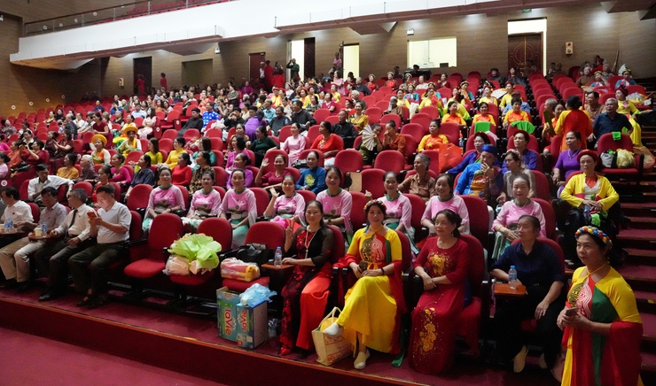 PHƯỜNG SƠN TÂY TỔ CHỨC LIÊN HOAN TIẾNG HÁT DÂN CA NGƯỜI CAO TUỔI NĂM 2026- Ảnh 8.